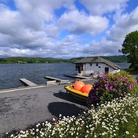 Windermere Motor Boat Racing Club 컨트리하우스